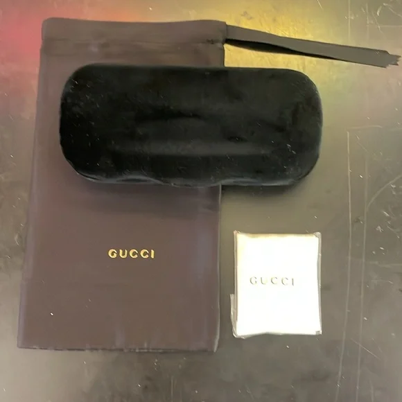 BLACK GUCCI EYEGLASS CASE *AUTHENTIC* - Picture 1 of 3